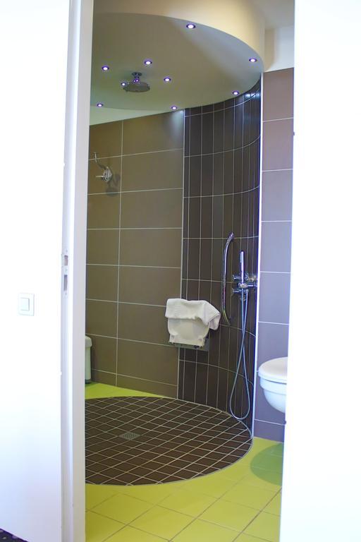 Les Colonnes Hotel 2*